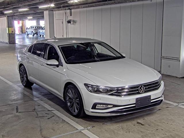 VOLKSWAGEN PASSAT 2022