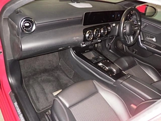 MERCEDES BENZ A CLASS 2019