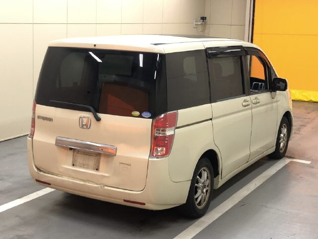 HONDA STEP WAGON 2010