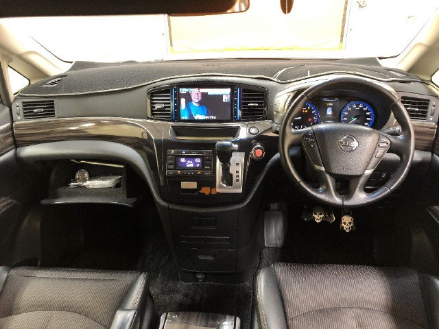 NISSAN ELGRAND 2014