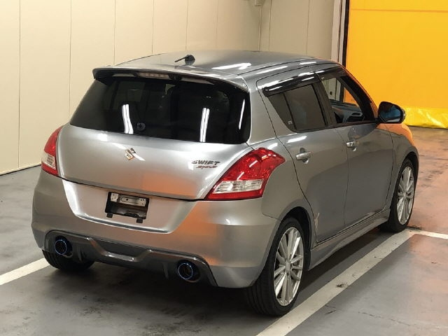 SUZUKI SWIFT 2012