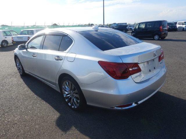 HONDA LEGEND 2015