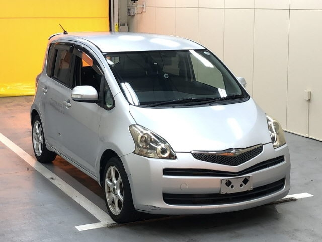 TOYOTA RACTIS 2010