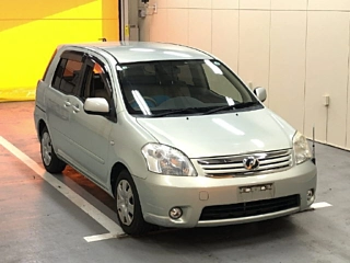 TOYOTA RAUM 2008
