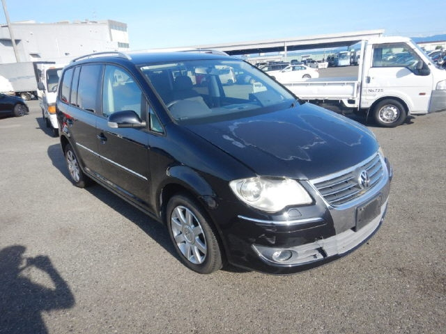 VOLKSWAGEN GOLF TOURAN 2009