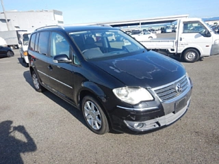 VOLKSWAGEN GOLF TOURAN 2009