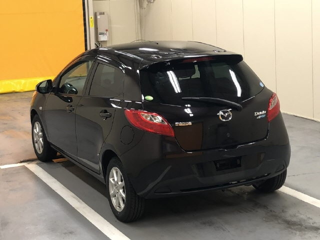 MAZDA DEMIO 2011