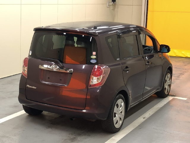 TOYOTA RACTIS 2010