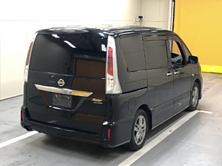 NISSAN SERENA 2011