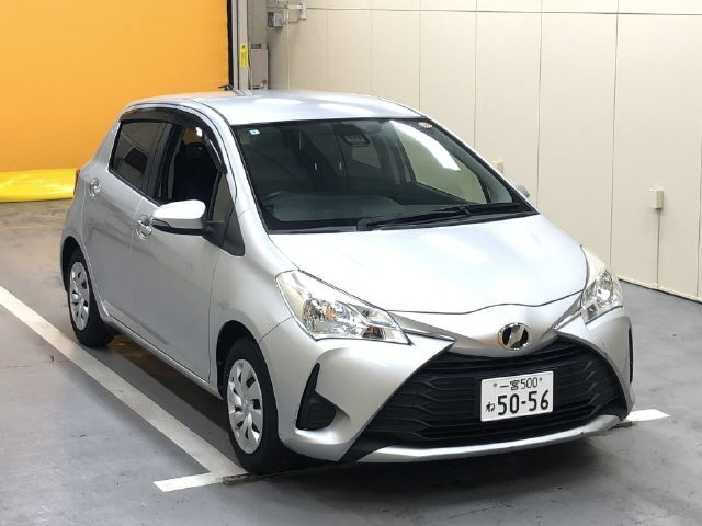 TOYOTA VITZ 2018
