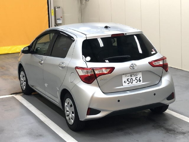 TOYOTA VITZ 2018