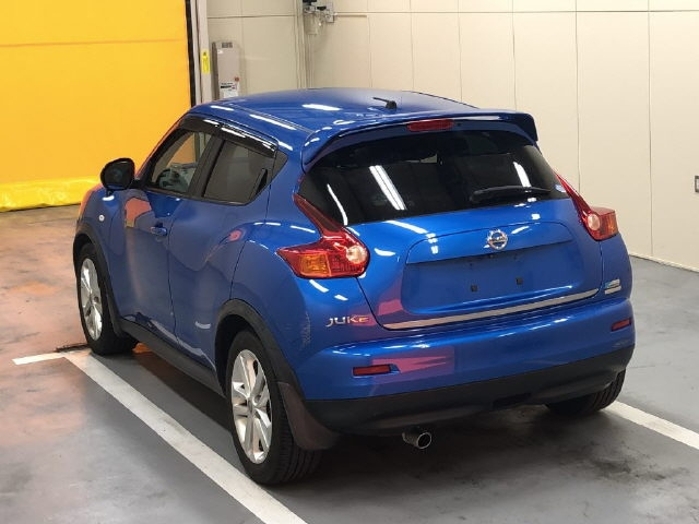 NISSAN JUKE 2012