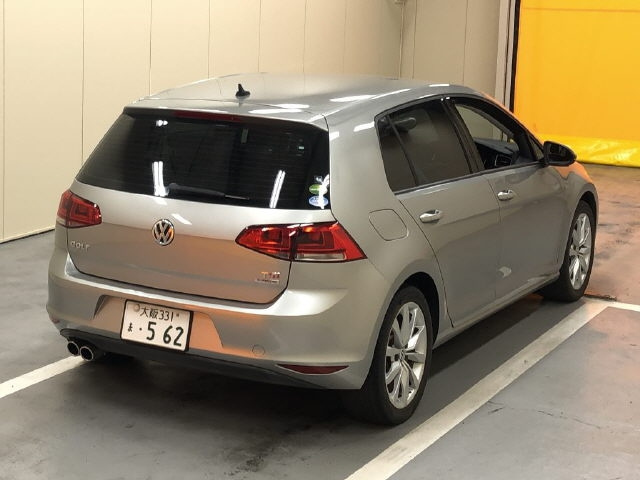 VOLKSWAGEN GOLF 2013