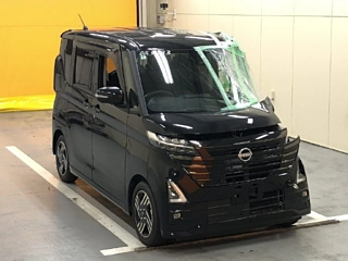 NISSAN ROOX 2024