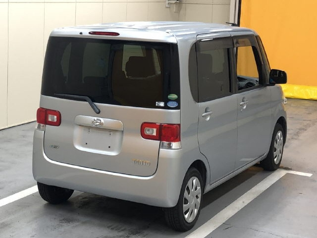 DAIHATSU TANTO 2012