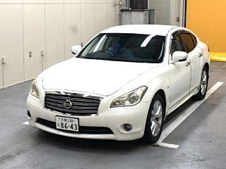 NISSAN FUGA 2009
