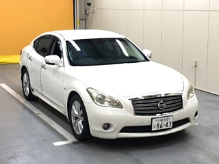 NISSAN FUGA 2009