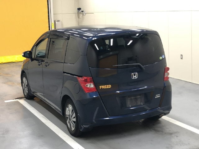 HONDA FREED 2008