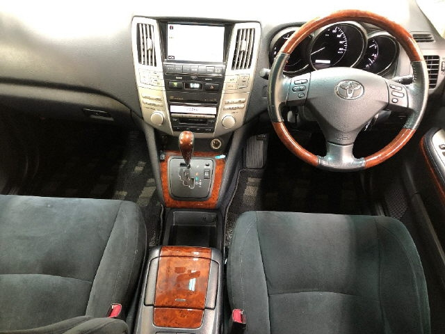 TOYOTA HARRIER 2012
