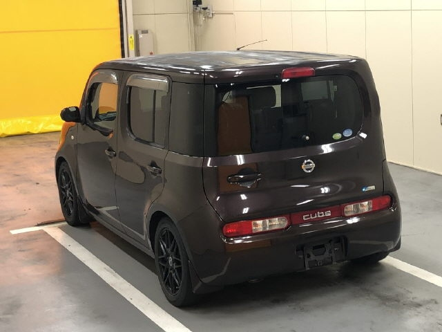 NISSAN CUBE 2010