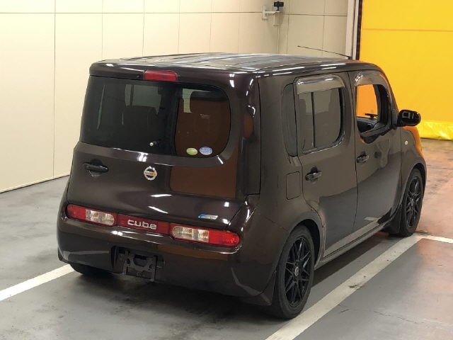 NISSAN CUBE 2010