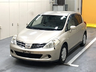 NISSAN TIIDA 2012