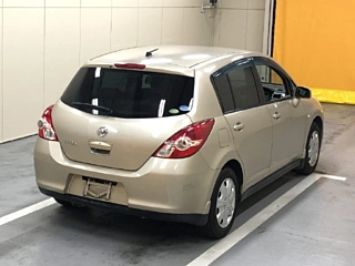 NISSAN TIIDA 2012