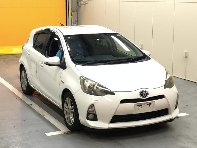TOYOTA AQUA 2013