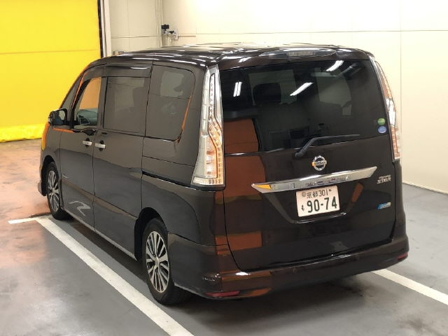 NISSAN SERENA 2015
