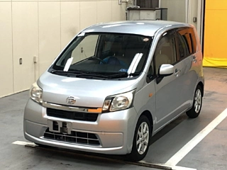 DAIHATSU MOVE 2013
