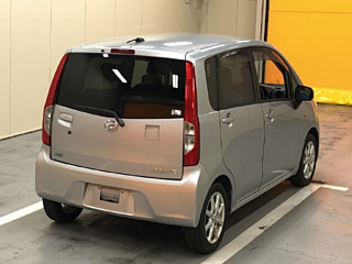 DAIHATSU MOVE 2013