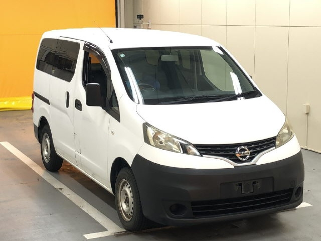 NISSAN NV200 2016