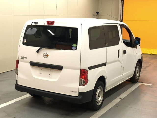 NISSAN NV200 2016