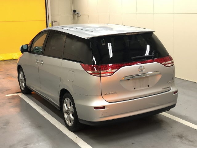 TOYOTA ESTIMA 2008