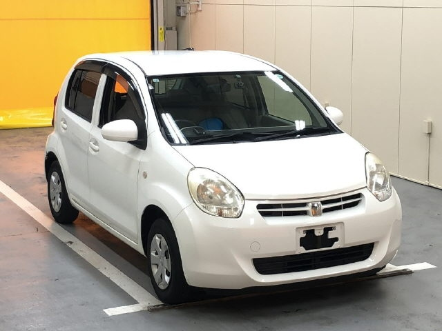 TOYOTA PASSO 2011