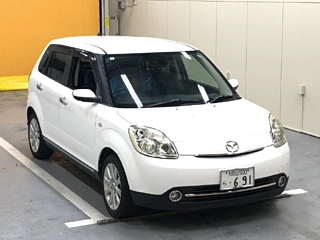 MAZDA VERISA 2011