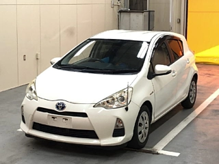 TOYOTA AQUA 2012