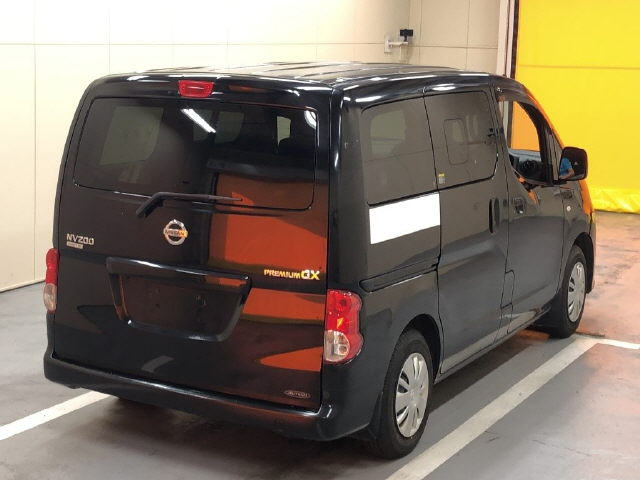 NISSAN NV200 2017