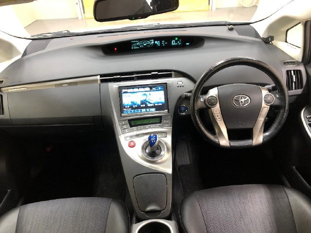 TOYOTA PRIUS PHV 2012