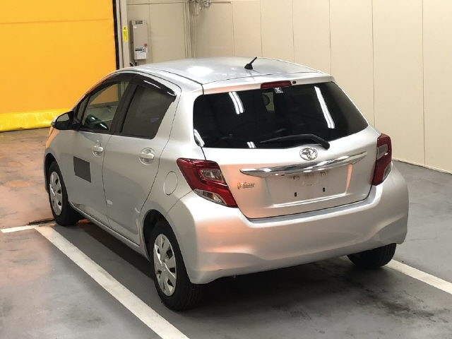 TOYOTA VITZ 2014