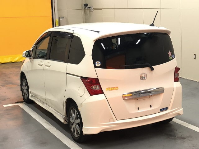 HONDA FREED 2008