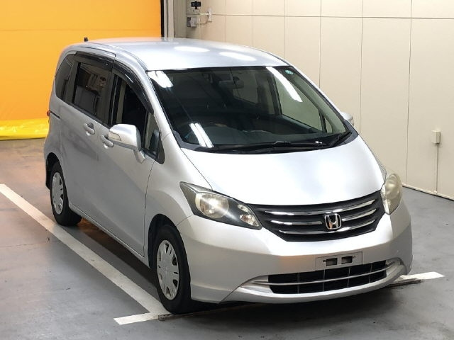 HONDA FREED 2009