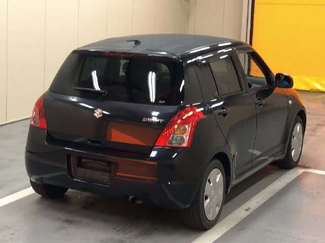 SUZUKI SWIFT 2010