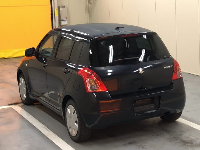 SUZUKI SWIFT 2010