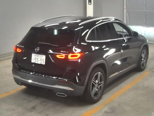 MERCEDES BENZ GLA CLASS 2020