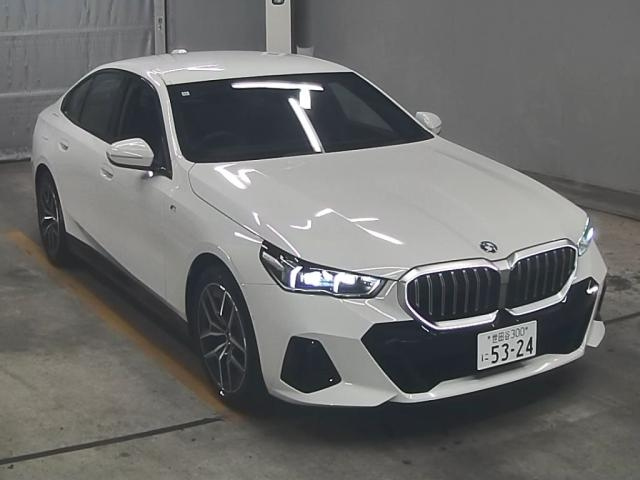 BMW 5 SERIES 2024