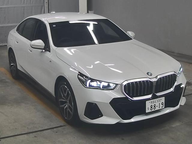 BMW 5 SERIES 2024