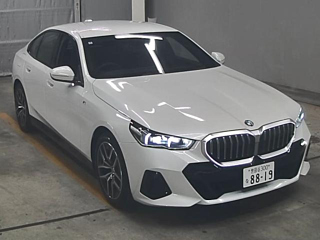 BMW 5 SERIES 2024