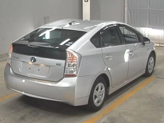 TOYOTA PRIUS 2011