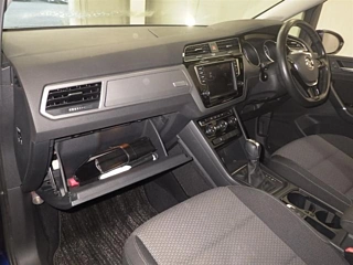 VOLKSWAGEN GOLF TOURAN 2017